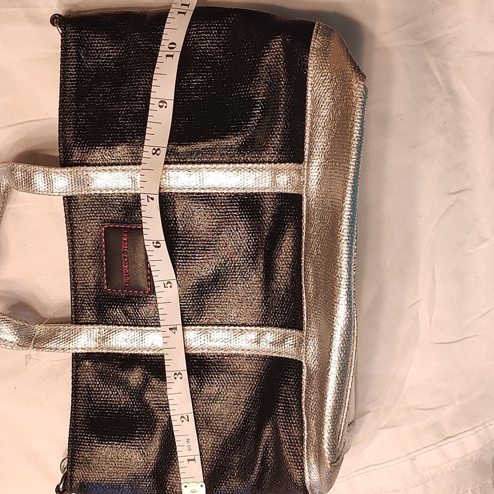 ❤️Victoria Secret Mini Tote Purse Bag Crossbody Silver Black Zippered NWT - Picture 11 of 12